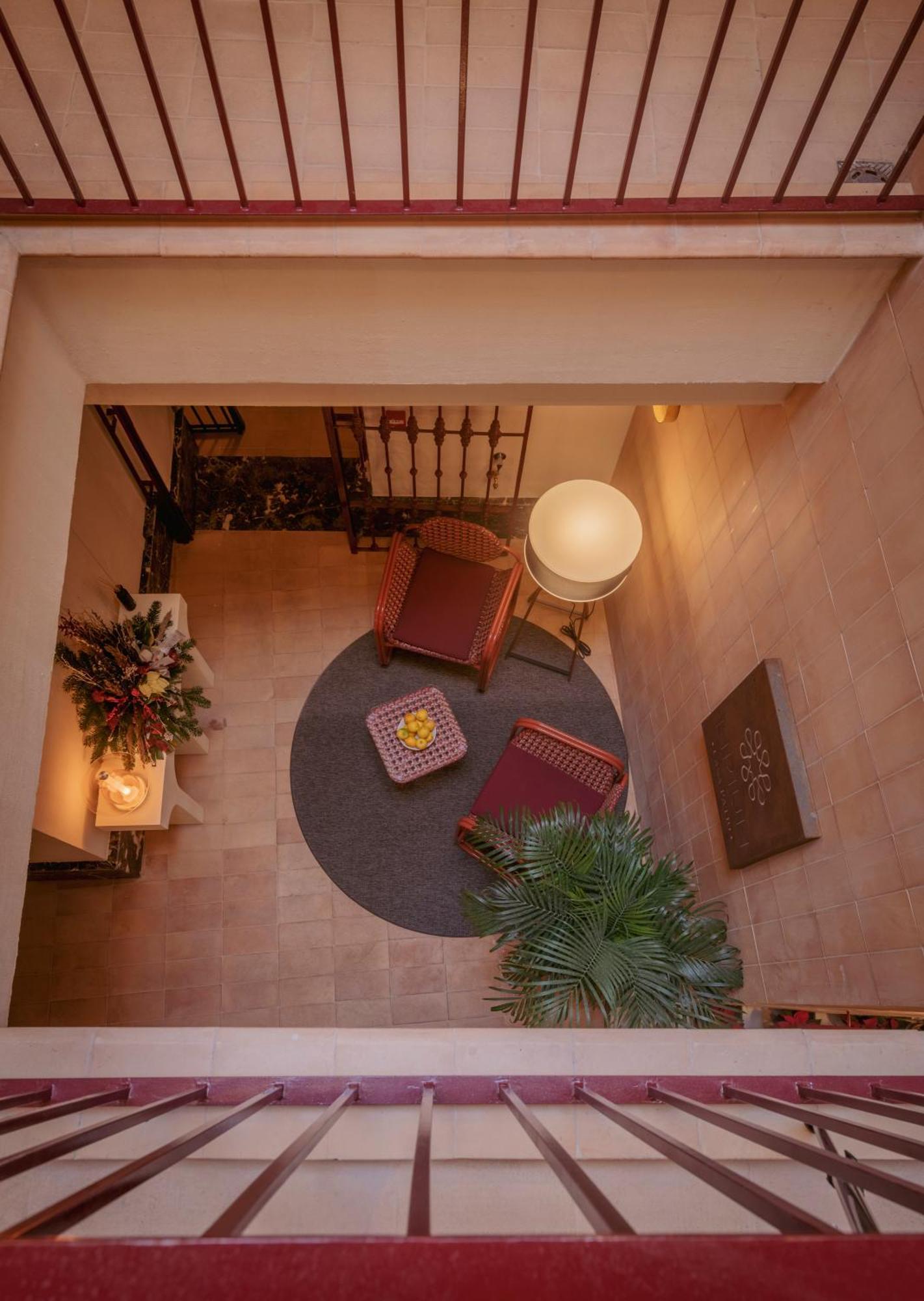 Lirium Casa Patio Hotel Sevilla Exterior foto