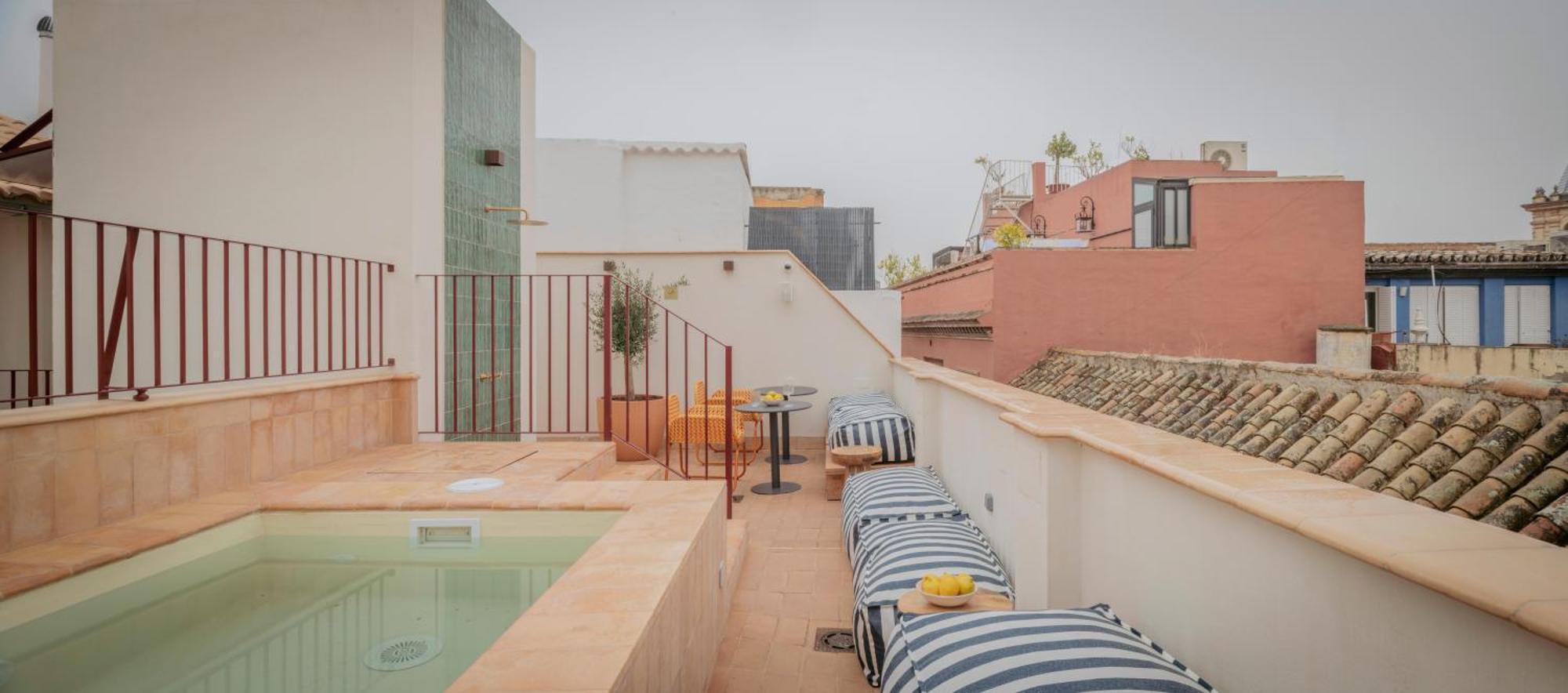 Lirium Casa Patio Hotel Sevilla Exterior foto