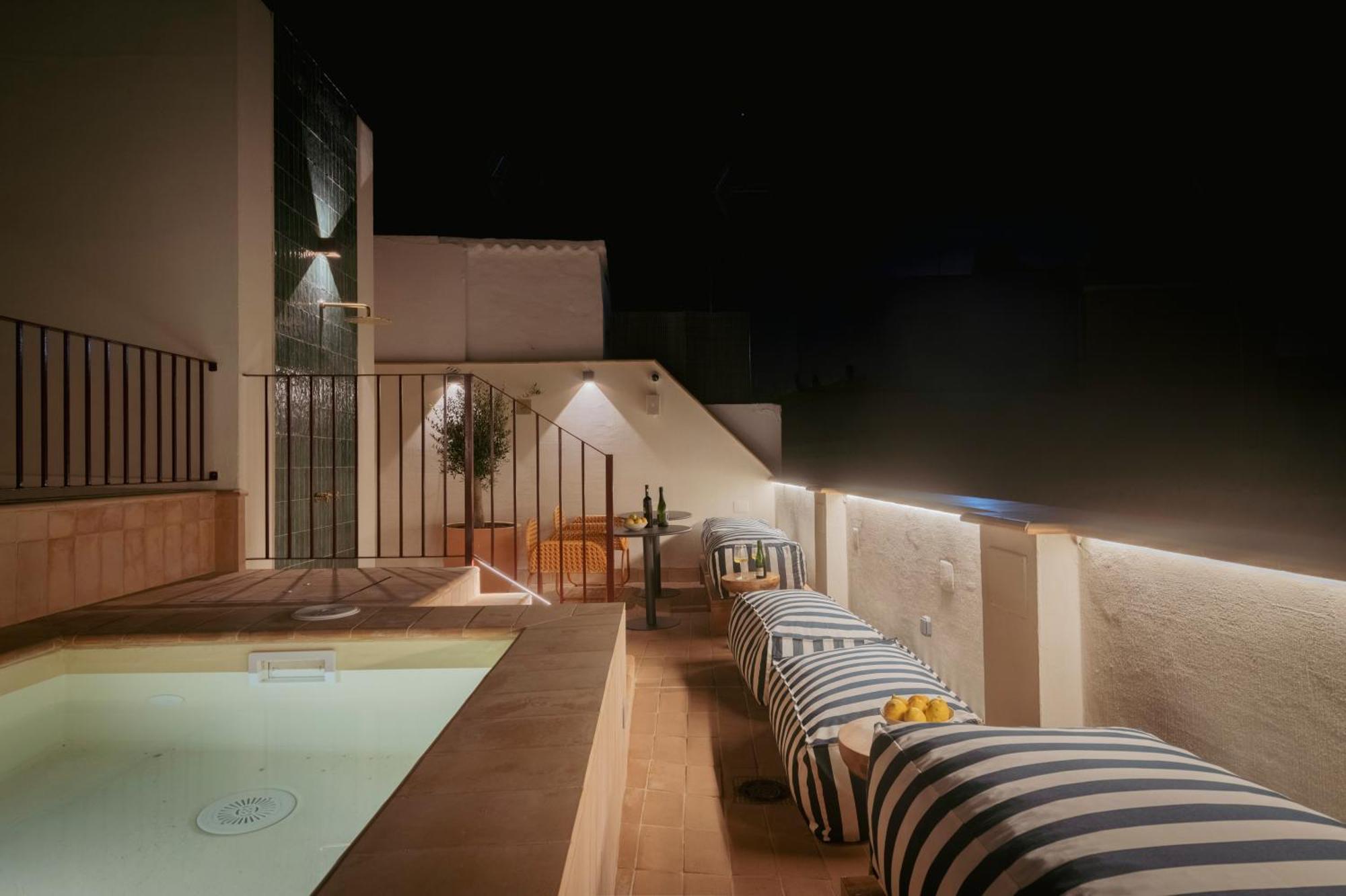 Lirium Casa Patio Hotel Sevilla Exterior foto