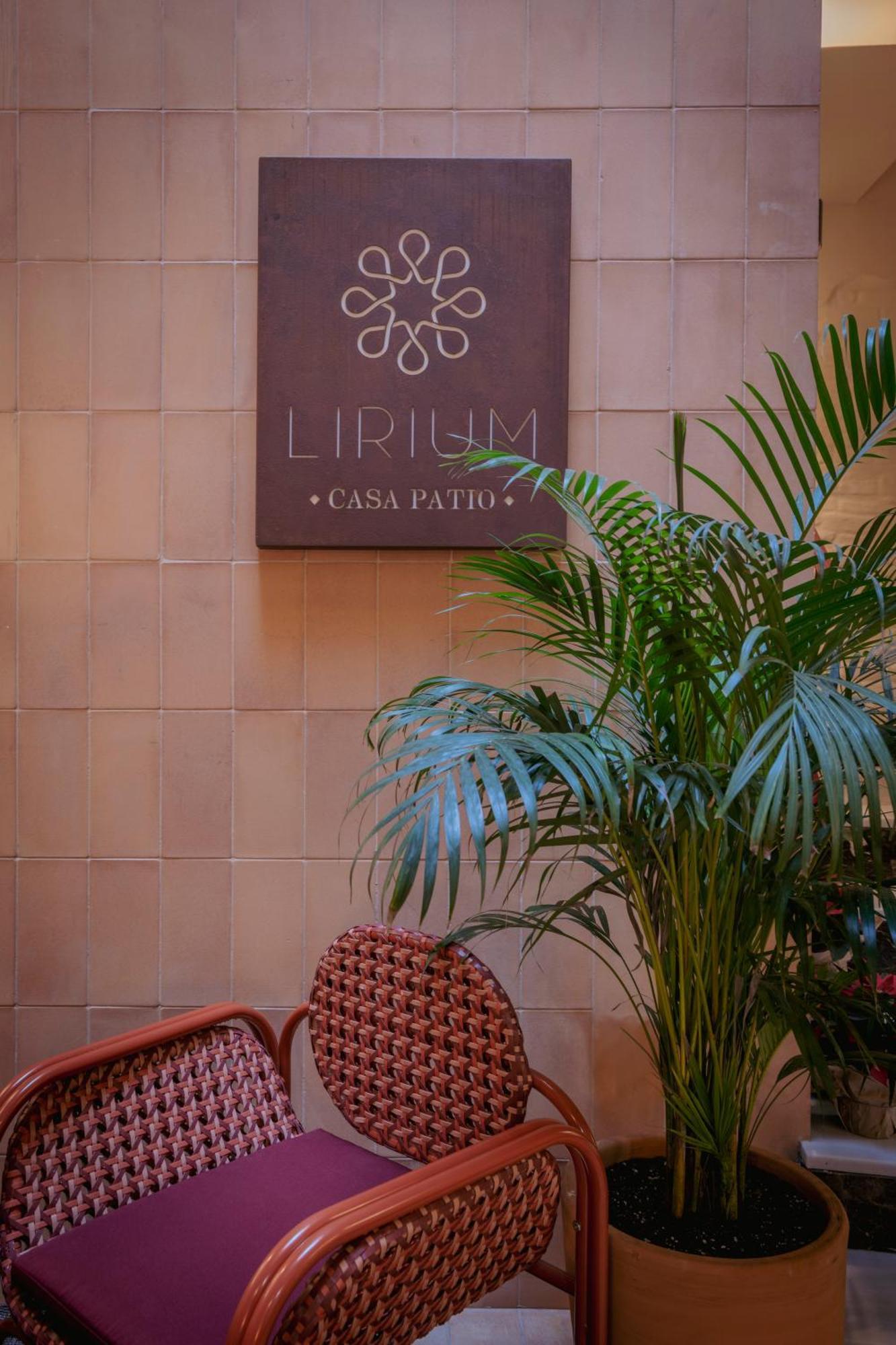Lirium Casa Patio Hotel Sevilla Exterior foto