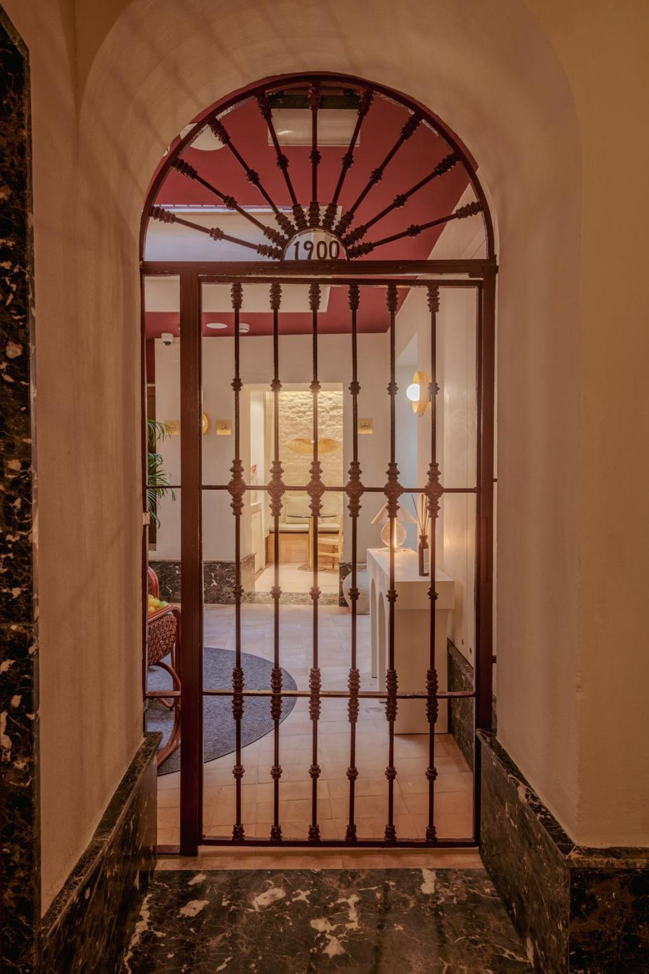 Lirium Casa Patio Hotel Sevilla Exterior foto